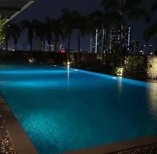 Baan Nonzee Kingsize Bed Big In Sathorn Appartement